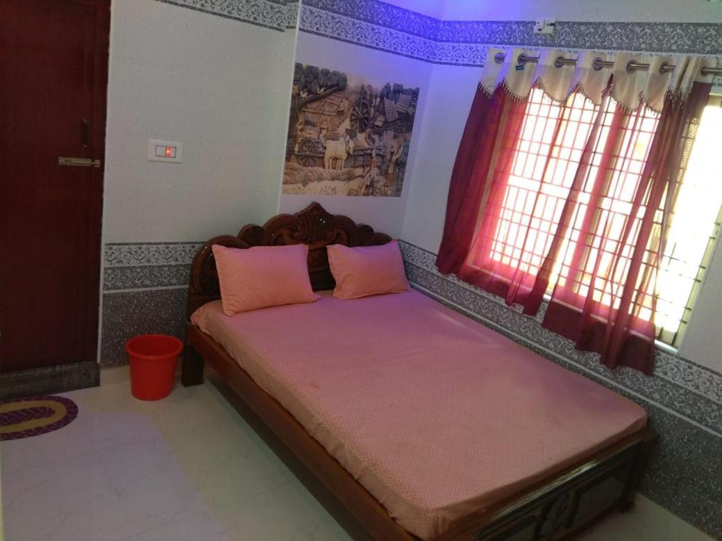 Sri Priya Lodge Dharmapuri Exterior photo